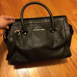 Michael kors saffiano leather purse black